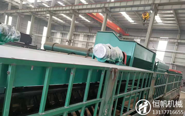 平頂有機(jī)肥生產(chǎn)線(xiàn)設(shè)備發(fā)貨